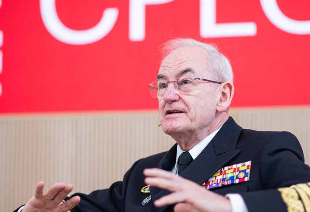 El Jefe de Estado Mayor de la Defensa en España, Teodoro E. López Calderón, en un evento en el IESE.