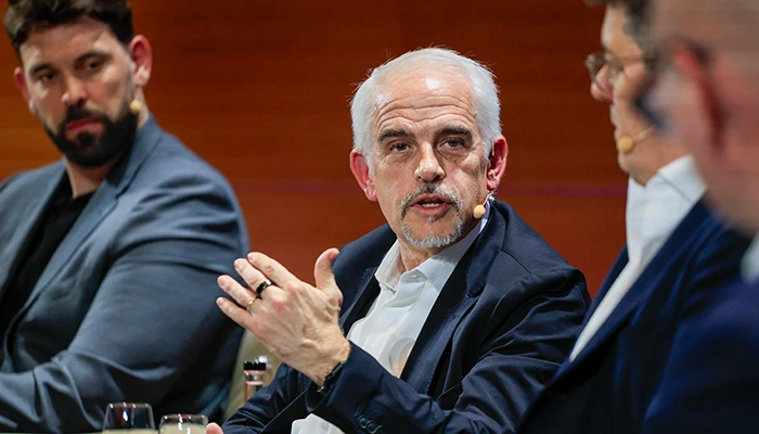 Alan Pace en un evento en el IESE