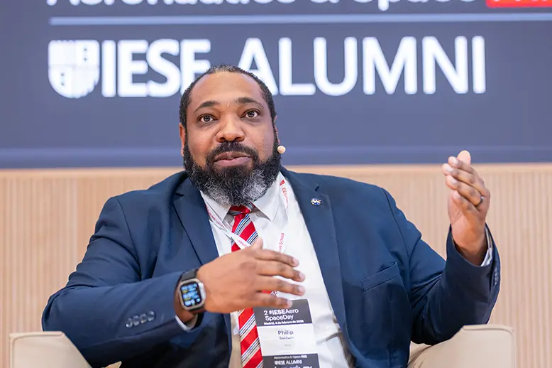 Philip Baldwin en un evento en el IESE