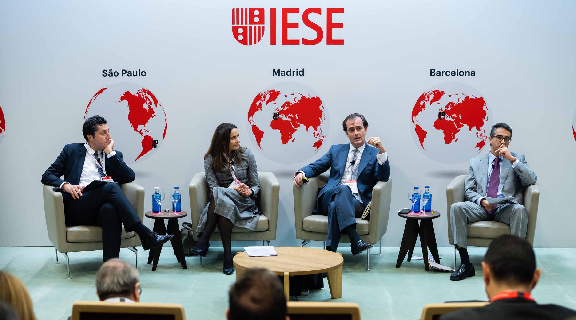 Cinco retos que decidirán la supervivencia de los bancos españoles