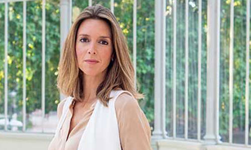 https://www.iese.edu/es/wp-content/uploads/sites/2/2022/10/Elena-de-Benavides-Women-Win.jpg