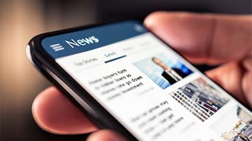 https://www.iese.edu/insight/wp-content/uploads/sites/3/2025/03/news-feed-mobile.jpg