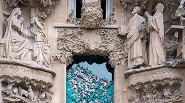 https://www.iese.edu/insight/wp-content/uploads/sites/3/2026/06/Sagrada-Familia-facade.webp