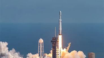 https://www.iese.edu/insight/wp-content/uploads/sites/3/2026/10/space-x-home.jpg