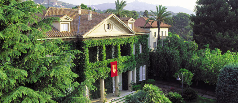 2001-IESE-EDIF-A-19.jpg 2001-IESE-EDIF-A-19.jpg