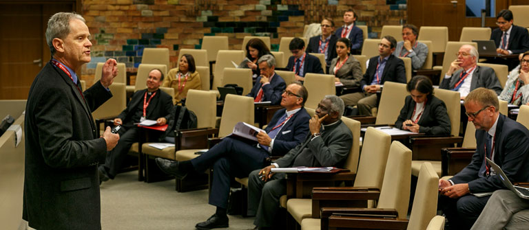 4th International Colloquium on Christian Humanism in Economics and Business 4th International Colloquium on Christian Humanism in Economics and Business