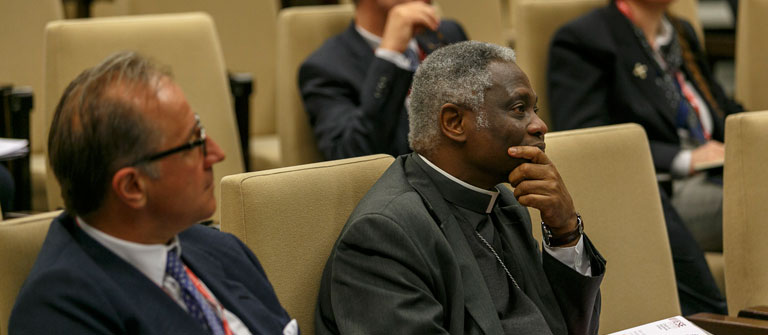 4th International Colloquium on Christian Humanism in Economics and Business 4th International Colloquium on Christian Humanism in Economics and Business