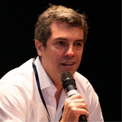 Simon Bores
