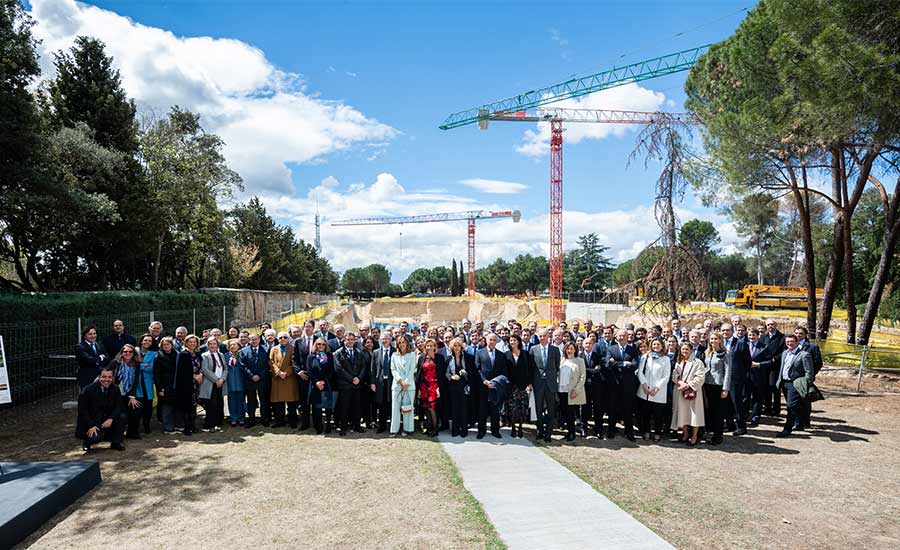 Primera piedra campus Madrid